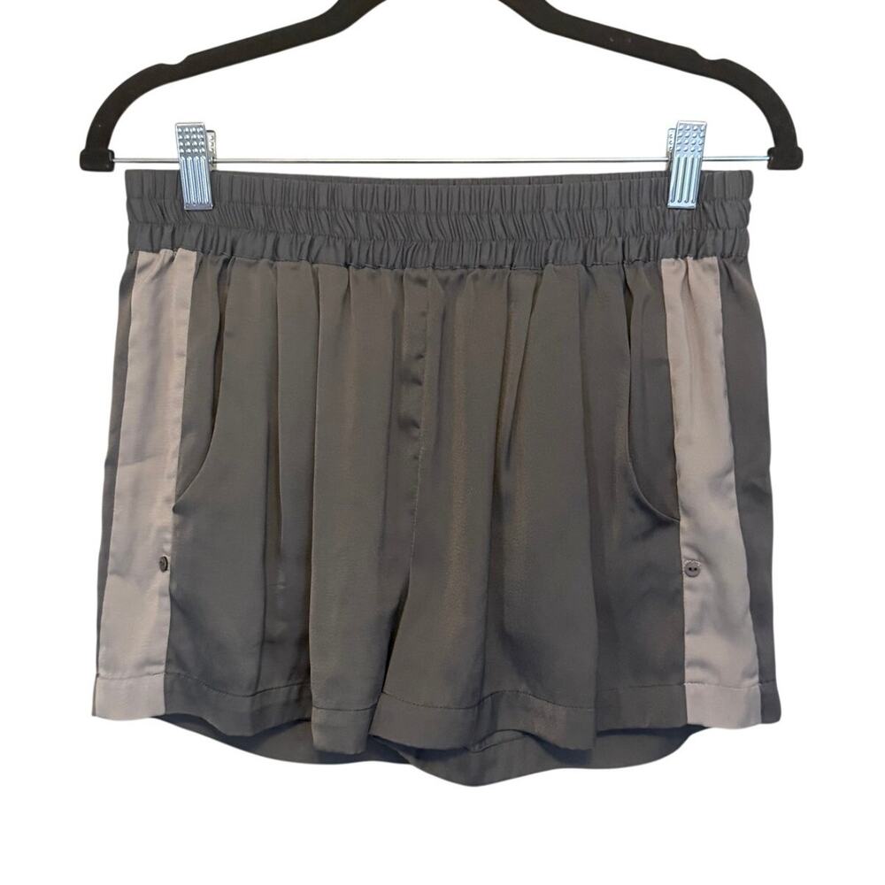 Gold Hawk Athletic Shorts Womens XS Gray Running Sporty Gym Activewear Workout